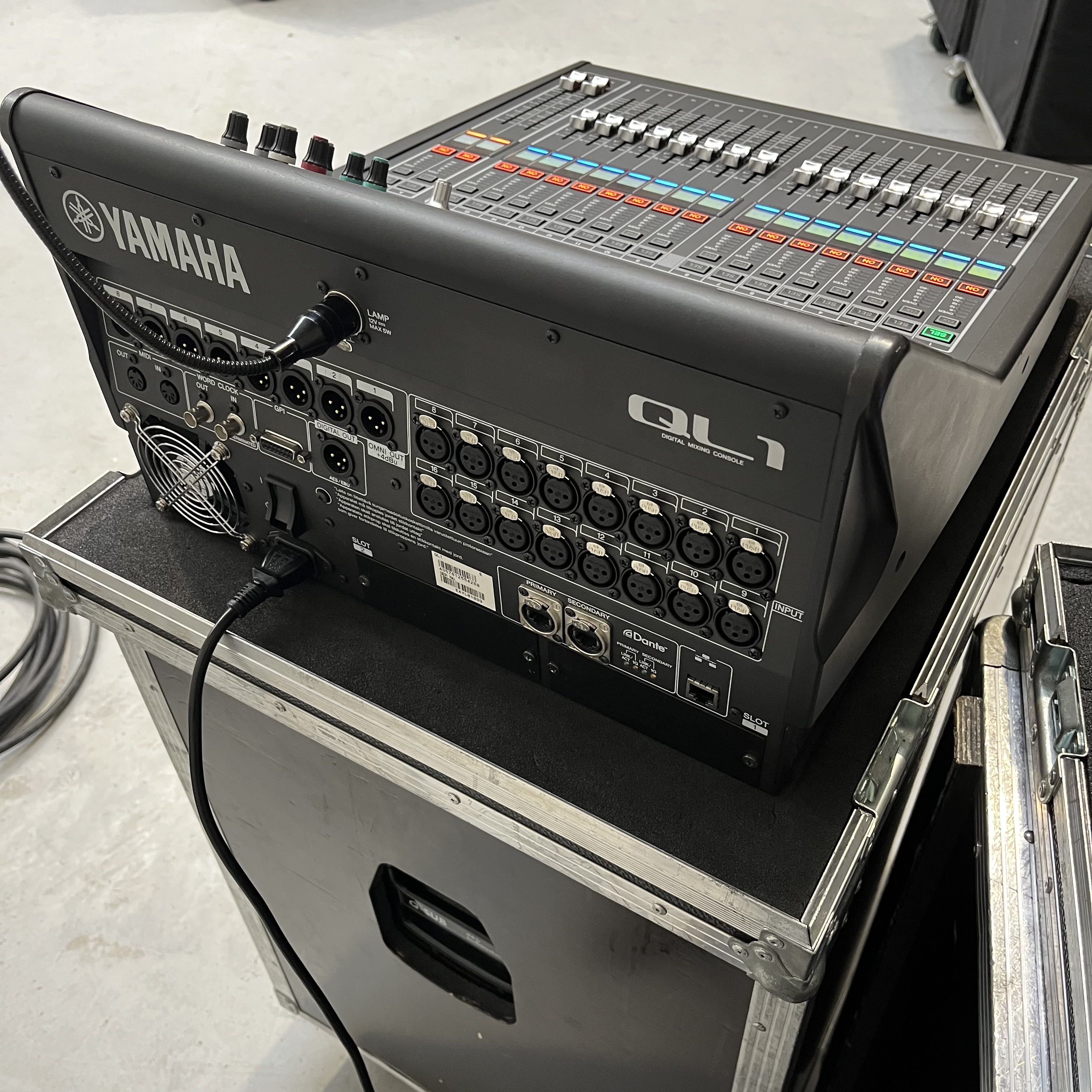 Yamaha QL1 - Image 2