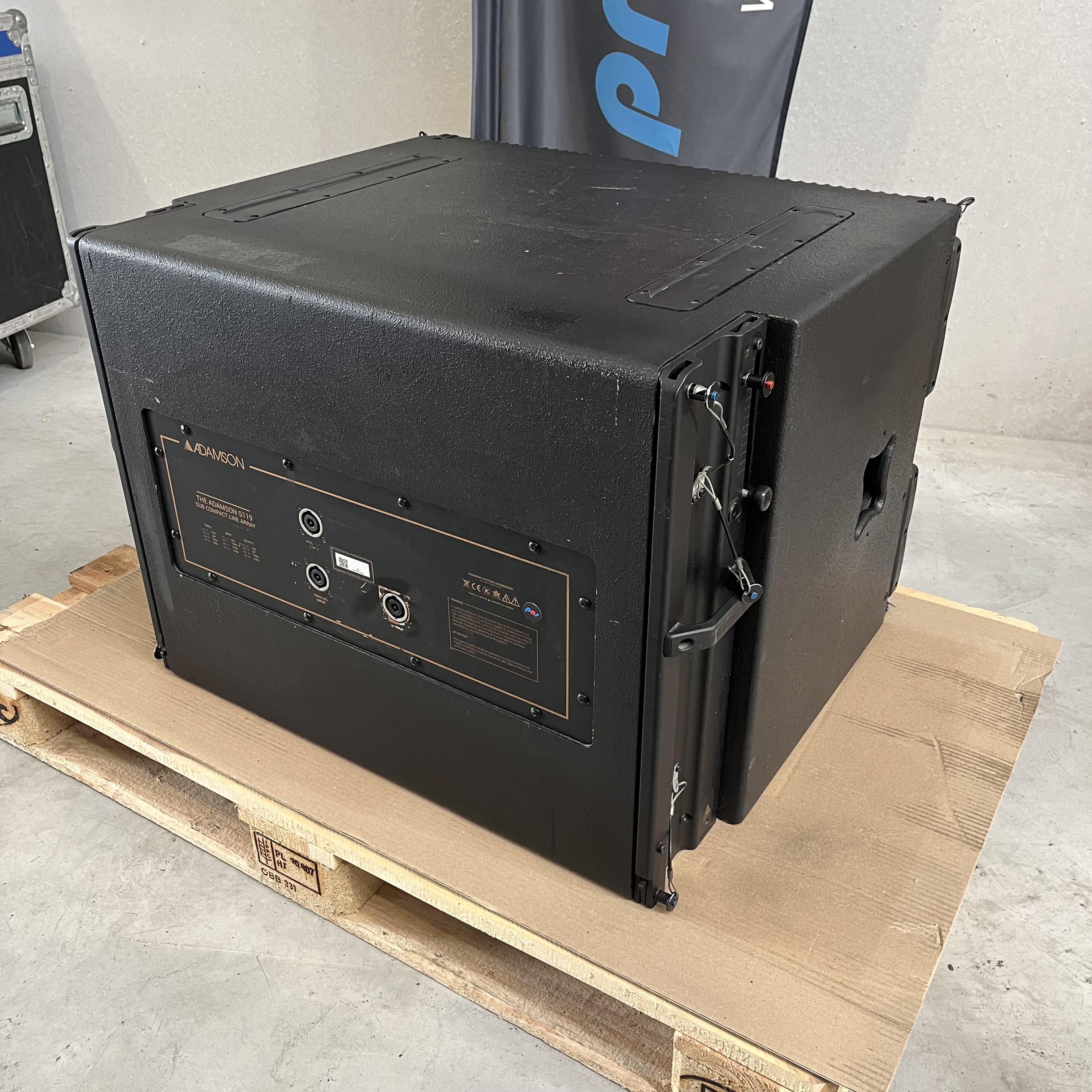 Adamson S119 - Image 2