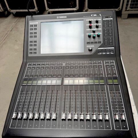 Yamaha QL1