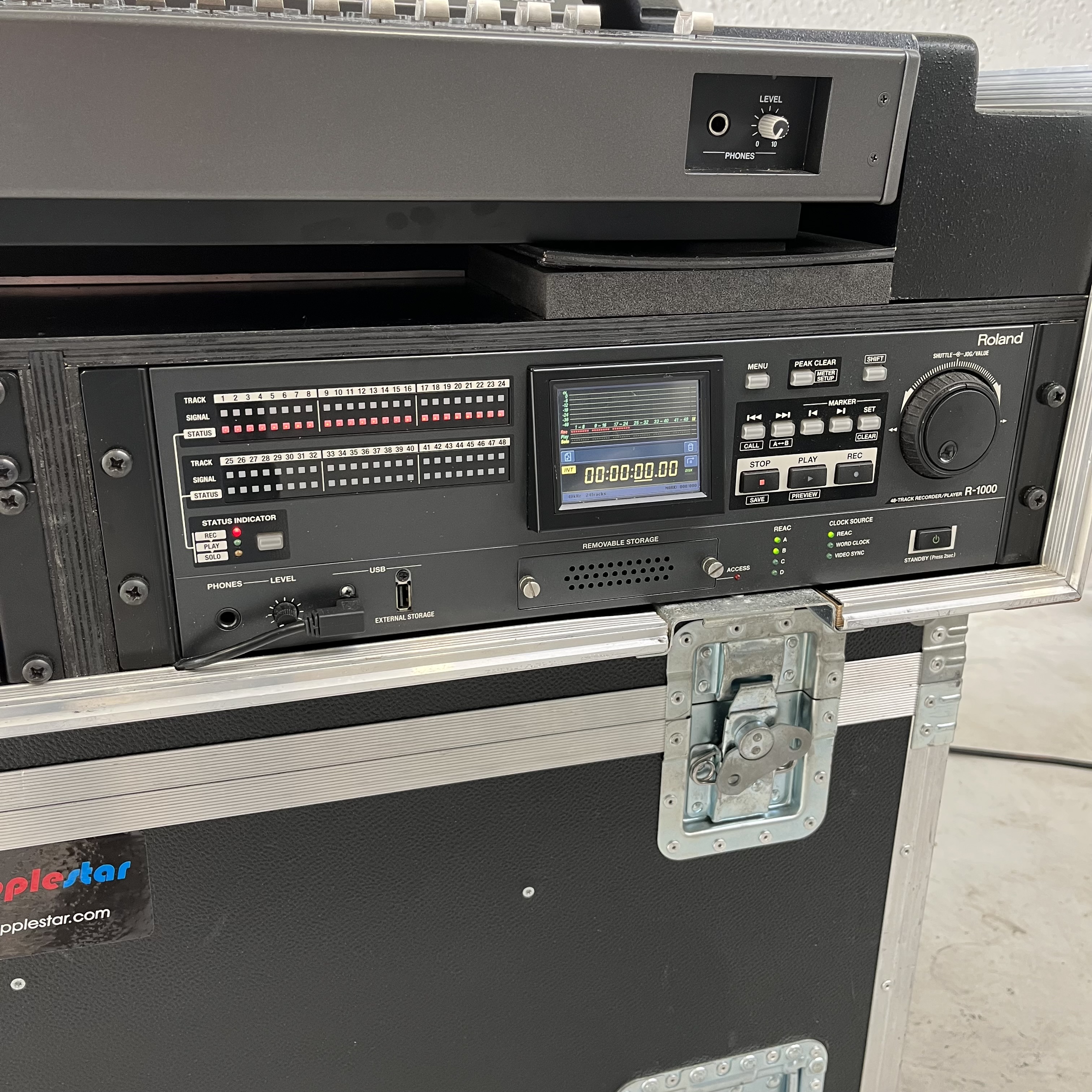 Roland M-480 package - Image 8